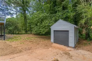 1226 Thomas Rd, Decatur, GA 30030 - Photo 9