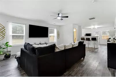 2559 Piering Drive, Lithonia, GA 30038 - Photo 3