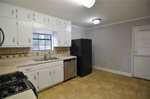 3592 Denby Dr SW, Snellville, GA 30039 - Photo 13