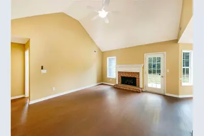 160 Eastfield Court, Fayetteville, GA 30215 - Photo 3