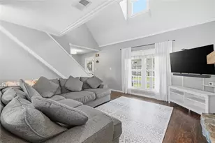 225 Barrington Dr E, Roswell, GA 30076 - Photo 7