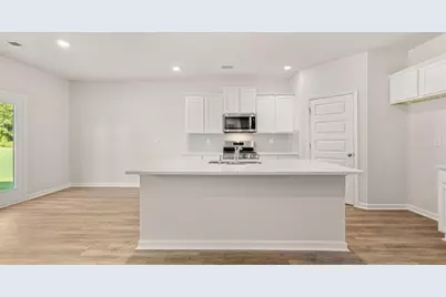 1898 Roxey Land, Winder, GA 30680 - Photo 5