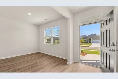 1898 Roxey Land, Winder, GA 30680 - Photo 3