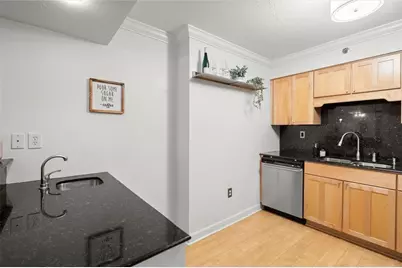 2870 Pharr Court South NW #2210, Atlanta, GA 30305 - Photo 13