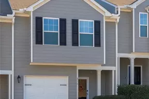 1214 Highwood Ln, Atlanta, GA 30344 - Photo 1