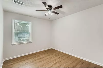 862 Sheppard Way, Stone Mountain, GA 30083 - Photo 15