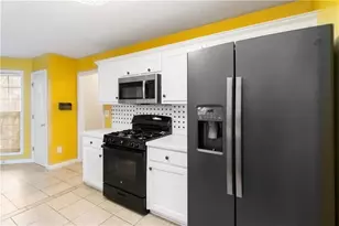 255 Camden Park Dr, Lawrenceville, GA 30046 - Photo 19