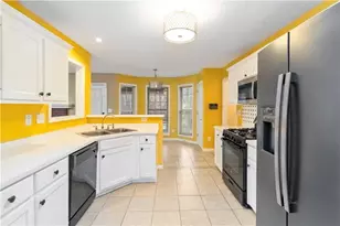 255 Camden Park Dr, Lawrenceville, GA 30046 - Photo 17