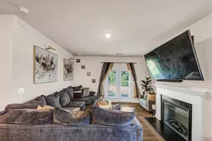 3737 Makeover Ct, Atlanta, GA 30349 - Photo 11