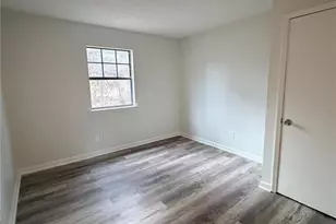 1909 Suwanee Valley Rd, Lawrenceville, GA 30043 - Photo 9