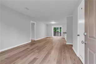 3368 Lincolndale Ct, Ellenwood, GA 30294 - Photo 11