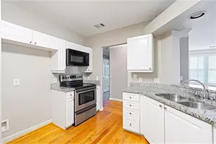 3334 Peachtree Rd NE, Atlanta, GA 30326 - Photo 11