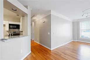 3334 Peachtree Rd NE, Atlanta, GA 30326 - Photo 23