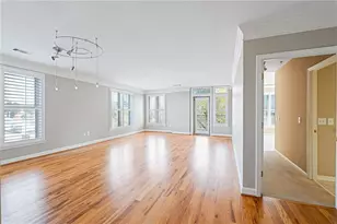 3334 Peachtree Rd NE, Atlanta, GA 30326 - Photo 13