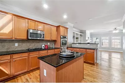 10090 Jones Bridge Road #8, Alpharetta, GA 30022 - Photo 5