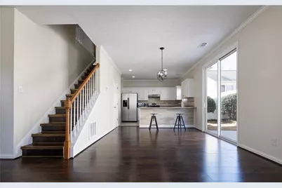 317 W Oaks Trail, Woodstock, GA 30188 - Photo 3