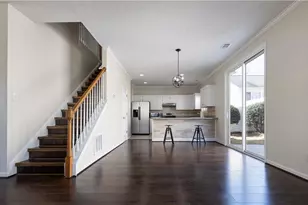 317 W Oaks Trail, Woodstock, GA 30188 - Photo 3