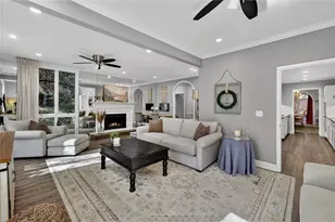 36 Willow Glen NE, Atlanta, GA 30342 - Photo 13