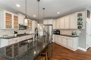 2563 Irwin Lake Overlook, Marietta, GA 30064 - Photo 13