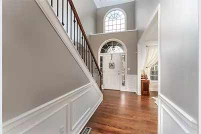 2563 Irwin Lake Overlook, Marietta, GA 30064 - Photo 3