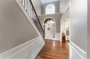 2563 Irwin Lake Overlook, Marietta, GA 30064 - Photo 3