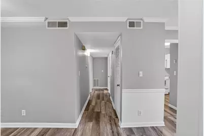 80 Montre Square NW, Atlanta, GA 30327 - Photo 9