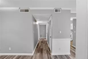 80 Montre Square NW, Atlanta, GA 30327 - Photo 9