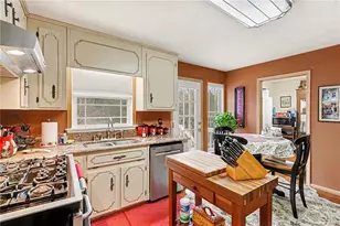 157 Springwater Trce, Woodstock, GA 30188 - Photo 9