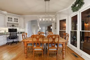 10190 Oxford Mill Dr, Johns Creek, GA 30022 - Photo 21