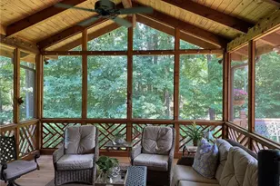 10190 Oxford Mill Dr, Johns Creek, GA 30022 - Photo 33