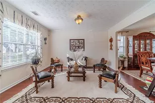 2452 Pierce Cir, Snellville, GA 30078 - Photo 5