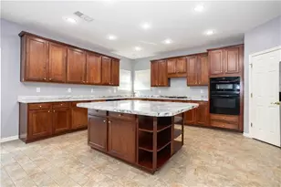 7729 Waterlace Dr, Fairburn, GA 30213 - Photo 11