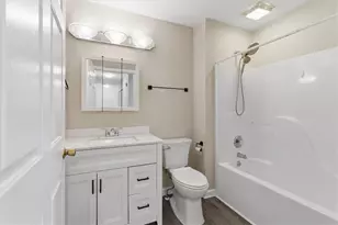 630 Streamside Dr, Roswell, GA 30076 - Photo 15