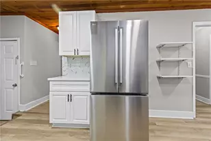 800 Post Rd Cir, Stone Mountain, GA 30088 - Photo 15