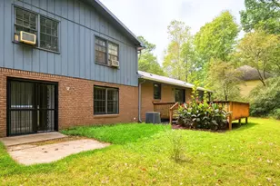 2587 Peyton Woods Trail SW, Atlanta, GA 30311 - Photo 11