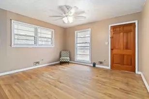 913 Longleaf Dr, Forest Park, GA 30297 - Photo 3