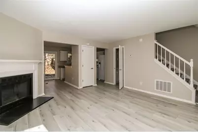 5707 Wells Circle, Stone Mountain, GA 30087 - Photo 7