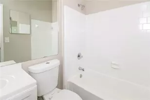 5707 Wells Cir, Stone Mountain, GA 30087 - Photo 9