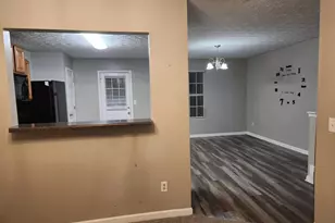 1691 Redan W, Lithonia, GA 30058 - Photo 9