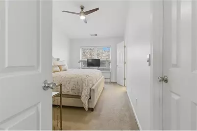 1428 Liberty Parkway NW, Atlanta, GA 30318 - Photo 17