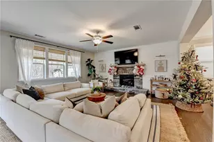 955 Laura Jean Ct, Buford, GA 30518 - Photo 15