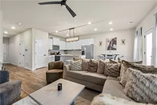 7098 Chara Ln SW, Atlanta, GA 30331 - Photo 5