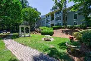 215 Summit N Dr NE, Atlanta, GA 30324 - Photo 23