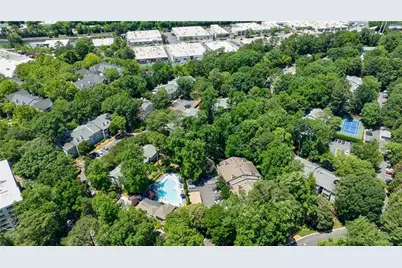 215 Summit North Drive NE, Atlanta, GA 30324 - Photo 31