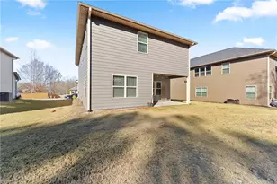 304 Magnolia Villas Dr, Cornelia, GA 30531 - Photo 37