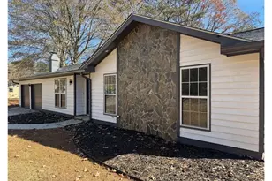 15 Chimney Smoke Dr, Stockbridge, GA 30281 - Photo 1