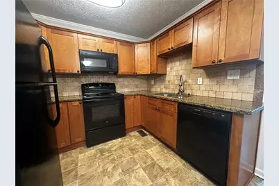 2536 Country Lake Circle, Powder Springs, GA 30127 - Photo 9