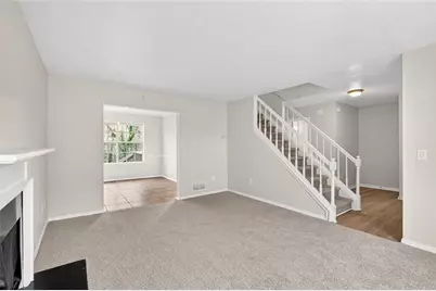 902 Trace Circle NE, Marietta, GA 30066 - Photo 3