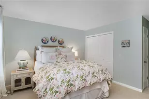 7307 St Charles Square, Roswell, GA 30075 - Photo 23