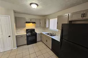 1037 Forest Path, Stone Mountain, GA 30088 - Photo 7